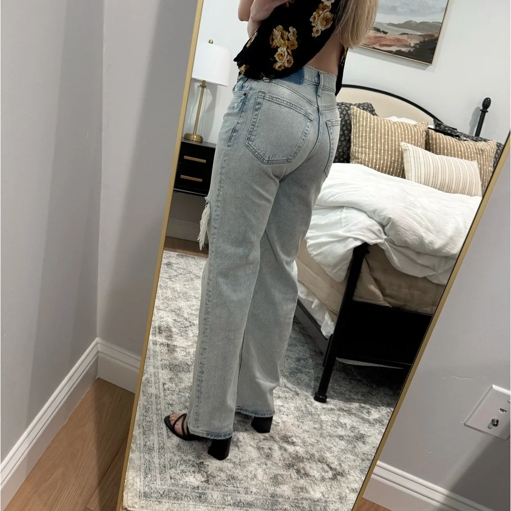 Size 25 / 0R The ‘90s Relaxed Jean High Rise Light Blue Distressed Women’s - Picture 2 of 9